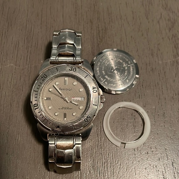 ARMITRON watch - backplate off - needs new battery - Picture 2 of 3